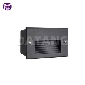 Lumière d'escalier LED extérieure décorative en aluminium pour l'éclairage des marches des rues et des entrées de bâtiments - Product Image 2