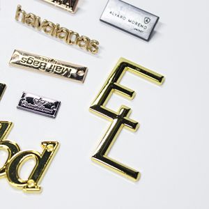 Etiquetas Metálicas Libres de Níquel para Pieles Sensibles, Insignias Hipoalergénicas para Prendas, Cumplen con la Normativa REACH de la UE, Ideales para Ropa de Lujo para Niños - Product Image 3