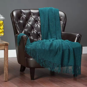 Bán Buôn 100% Acrylic Sợi Chấp Nhận Mềm Mại Thoải Mái Tùy Chỉnh Tấm Thảm Jacquard Dệt Ném Chăn Với Trang Trí Nội Thất Tua - Product Image 3