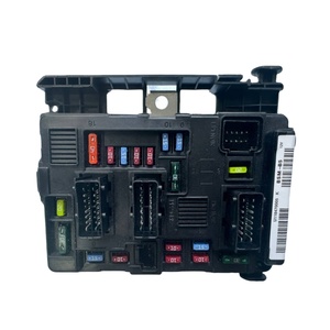 Scatola fusibili auto 6500 y3 BSM-B3 9650618280 9650618480 9643537880 per Peugeot <span class=keywords><strong>Partner</strong></span> 206 307 Citroen xsara <span class=keywords><strong>Berlingo</strong></span> picasso c2 c5 - Product Image 5