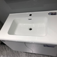 Meuble de salle de bain moderne en acier inoxydable résistant à l'humidité avec lavabo mural en céramique et miroir lumineux – Ensemble de meubles de salle de bain