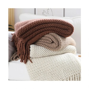 Anniversary Gifts for Her: Thoughtful, Unique & Budget-Friendly Ideas
