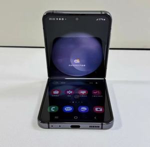 Venta al por mayor de segunda mano para Samsung Z Flip <span class=keywords><strong>5G</strong></span> Teléfono Android 256GB Versión original de EE. UU. LTE - Product Image 4