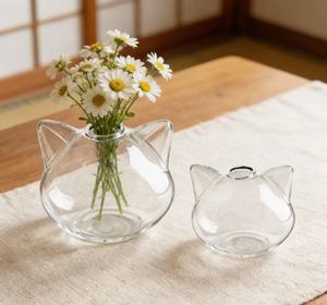 Nouvelle Tendance : Terrarium en Verre Soufflé à la Main en Forme de Chat, Transparent, Personnalisable – Vase et Support pour Plantes OEM pour Arrangements Floraux - Product Image 1