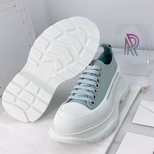 Chaussures en toile pour hommes personnalisées et luxueuses avec semelles en caoutchouc épaisses, chaussures de marche tendance et décontractées pour l'été - Product Image 3