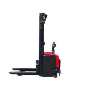 Transpaleta Eléctrica YC 3T, Apiladora Automática, Montacargas, Nueva Condición, Apta para Industrias Minoristas, Batería de Plomo-Ácido, Tracción en las Cuatro Ruedas - Product Image 1