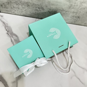 Embalaje de regalo de joyería, bolsa de papel <span class=keywords><strong>verde</strong></span>, logotipo dorado personalizado, artesanía Kraft, bolsa de papel de compras reutilizable negra con asas de cinta - Product Image 1