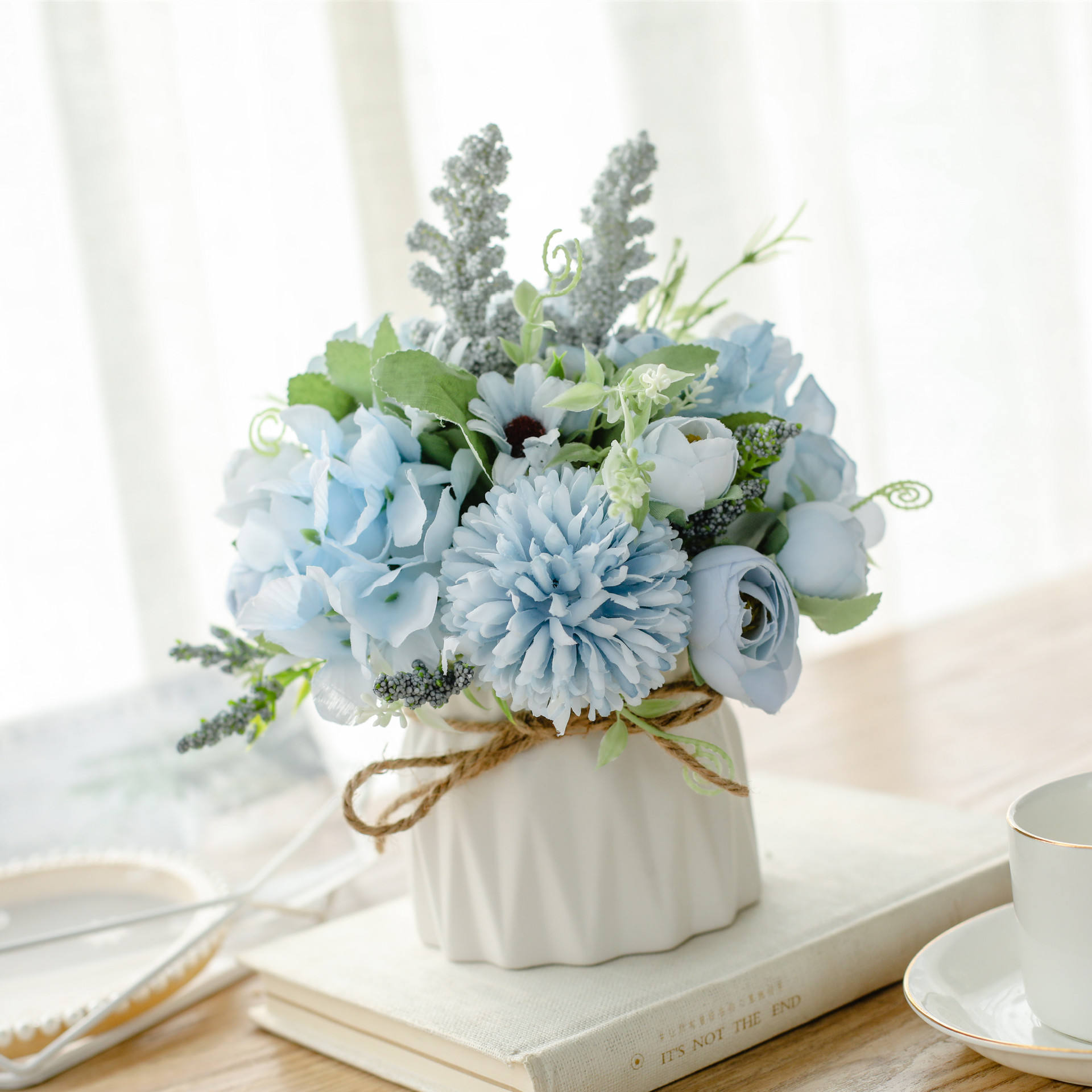 Rabbit Ear Bud blue suit