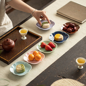 Plat à fruits en céramique en forme de fleur, en porcelaine, nouveau style chinois, assiette à dessert de mariage, petit plat à fruits Wanfu - Product Image 3