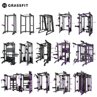 Station d'entraînement multifonctionnelle équipée d'une machine Smith standard et d'un rack de musculation robuste pour les entraînements de musculation