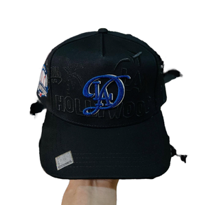 Gorra de Béisbol Unisex de 5 Paneles con Visera Curva, Diseño de Calaveras en Oro Rosa, Lazos y Patrón Argyle, 100% Algodón, Estilo Deportivo en Negro - Product Image 1