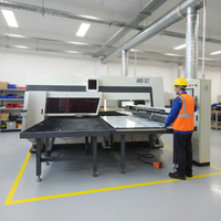 Machine de poinçonnage à tourelle CNC pour la fabrication de métaux, idéale pour la fabrication d'armoires et de boîtiers électriques