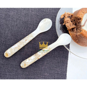Cuillère à caviar moderne et écologique en nacre, cuillère en coquille, faite à la main, 100% matériau naturel pour les fêtes et les cadeaux, prix - Product Image 6