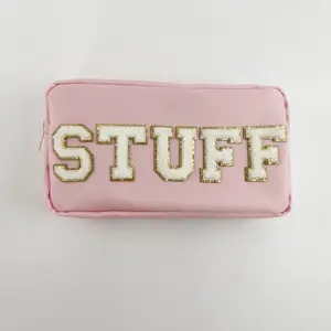 Vendita calda colorato nome Patch fai da te sulle donne carino Logo personalizzato trucco organizzatore accessori da viaggio impermeabili custodia in Nylon