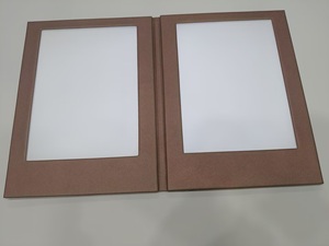 เมนูหนังแท้แบบกำหนดเองพร้อมไฟ LED 2 หน้า แฟ้มเมนูแบบ LED ชาร์จไฟได้ สำหรับไนท์คลับ - Product Image 3