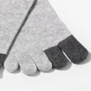 Vente en gros <span class=keywords><strong>de</strong></span> <span class=keywords><strong>chaussettes</strong></span> à cinq <span class=keywords><strong>doigts</strong></span> en tricot <span class=keywords><strong>chaussettes</strong></span> respirantes en coton pour hommes pour le printemps et l'été - Product Image 5