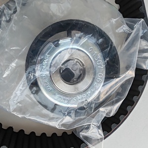 Kit <span class=keywords><strong>de</strong></span> <span class=keywords><strong>courroie</strong></span> <span class=keywords><strong>de</strong></span> <span class=keywords><strong>distribution</strong></span> moteur pour Renault Clio <span class=keywords><strong>Duster</strong></span> Kaptur K045550XS KTB899 130C13130R 530063810 - Product Image 3