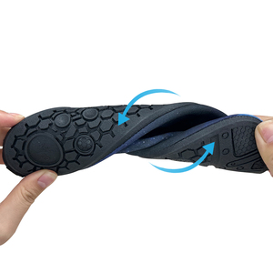 <span class=keywords><strong>Chaussures</strong></span> aquatiques <span class=keywords><strong>de</strong></span> sport d'extérieur à séchage rapide pour hommes et femmes <span class=keywords><strong>chaussures</strong></span> aquatiques <span class=keywords><strong>de</strong></span> <span class=keywords><strong>plage</strong></span> respirantes antidérapantes pour la natation et le surf - Product Image 5
