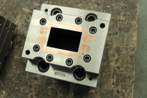 Profils en PVC, tôles de toiture et moules pour panneaux muraux - Profils linéaires et creux, capacité de production automatique de PVC de 300 à 350 kg/h - Product Image 3