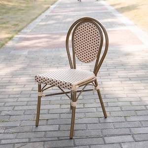 Venta al por mayor barato estilo francés muebles de hotel sin brazos apilable Silla de comedor restaurante sillón ratán Silla de hotel - Product Image 2