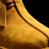 Chaussures de football classiques pour hommes en cuir véritable à lacets, semelle intérieure en caoutchouc légère, finition mate, bout imperméable, tendance mode