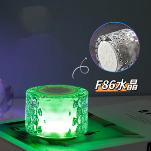 Altavoz inalámbrico portátil con diseño de moda de cristal transparente F86, lámpara de altavoz LED, altavoces de sonido envolvente - Product Image 2