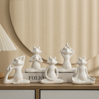 Ornement en céramique porcelaine blanche créative kung fu Yoga grenouille ornement décoration de bureau bureau décoration douce artisanat