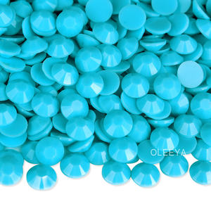 Oleeya 도매 큰 벌크 <span class=keywords><strong>3mm</strong></span> 4mm 5mm 수지 불투명 젤리 플랫 백 라인 석 손톱 용 핫픽스 모조 다이아몬드 - Product Image 4