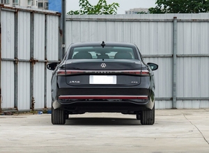 2025龙辉版pa-ssat Pro 300TSI中型1.5T 160Hp汽油车左转向新能源汽车全新发布 - Product Image 4