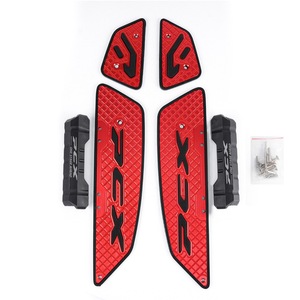 Repose-pieds antidérapants en alliage d'aluminium CNC pour moto Honda PCX160 2025 2026 PCX125 - Product Image 6