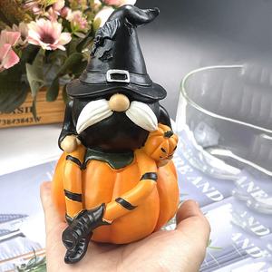Productos de Venta Caliente 2026 Variedad de Decoración de <span class=keywords><strong>Halloween</strong></span> en Resina 3D de Gandalf para el Hogar, Decoración de Escritorio, Fantasma de <span class=keywords><strong>Halloween</strong></span>, Gnomo, Decoración de Calabaza - Product Image 2