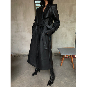 Nuovo Logo personalizzato 2024 <span class=keywords><strong>Trench</strong></span> in pelle sintetica nera di alta qualità per le donne di lusso in <span class=keywords><strong>ecopelle</strong></span> <span class=keywords><strong>Trench</strong></span> soprabiti - Product Image 1