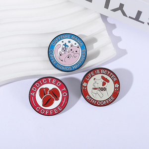 Spilla creativa in smalto a tema Caffè, Gatto e Cane, personalizzata con la scritta 'Il Caffè Porta Felicità, La <span class=keywords><strong>Vita</strong></span> è Migliore', distintivo da risvolto, gioiello regalo per amici - Product Image 2