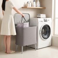 Cesto de Roupa Suja Ecológico de Grande Capacidade com Pernas de Metal, Design Dobrável, Forro Removível e Lavável e Tampa