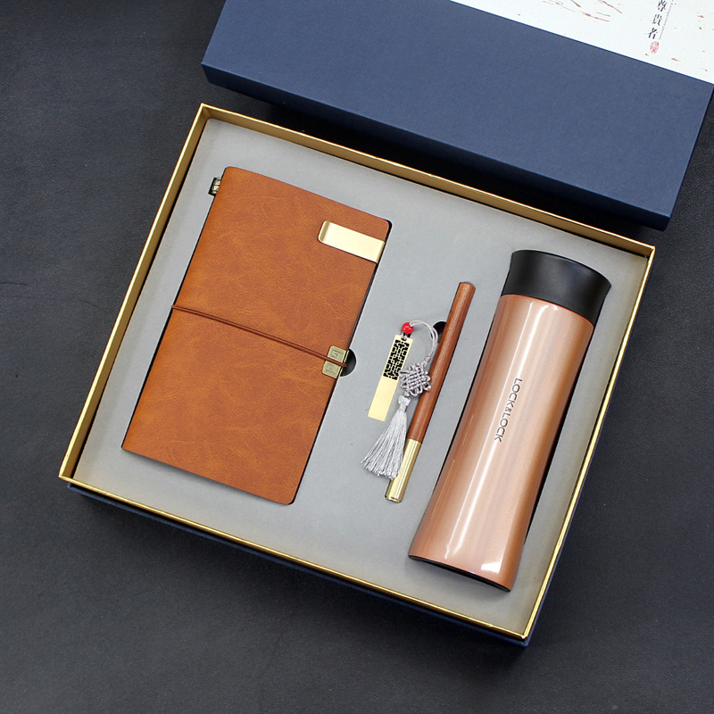 ถ้วย LeKou สีทอง + ปากกาไม้แดง + สมุดบันทึกสีน้ำตาล + ไดรฟ์ USB