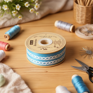 Strisce di pizzo Ilan 1,2 cm x 35 m colore argento per artigianato e cucito - Product Image 2