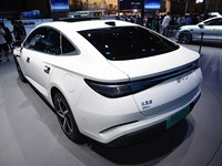 BYD Seal 07 DM-i PHEV Berline 5 places Hybride Rechargeable Familiale et Professionnelle en Stock