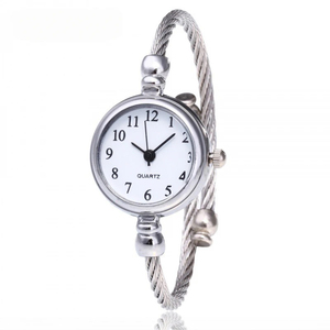Montre-bracelet en alliage pour femme 38 mm, simple, tendance, polyvalente, artistique et unique, à quartz - Product Image 2