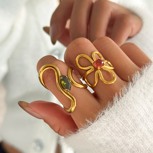 2026 NUOVO SET DI ANELLI OVALI VERDI E ROSSI CON ZIRCONI, MODELLO BEAUTY WAVE DAISY, REGALO Dazan, PLACCATO ORO 18k PVD, ACCIAIO INOX, GIOIELLI DA DONNA - Product Image 3