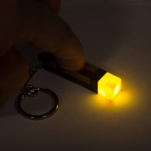 Mini Linterna LED con Forma de Linterna de <span class=keywords><strong>Juego</strong></span> <span class=keywords><strong>Pixel</strong></span>, Llavero con Anillo para Llaves, Decoración para Mochila, Accesorios, Regalo de Navidad - Product Image 4