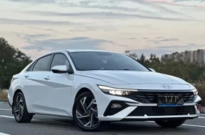 <span class=keywords><strong>E</strong></span>-lantra 2023 1.5L CVT <span class=keywords><strong>LUX</strong></span> Prestige Voiture Familiale Économe en Carburant avec une Autonomie Supérieure à 700 km pour les Déplacements Quotidiens et les Longues Trajets - Product Image 2