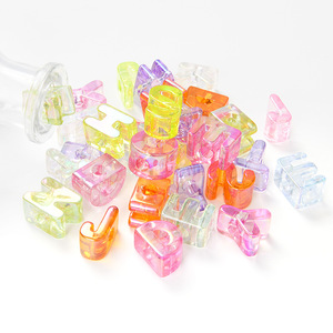 Perles de lettres en acrylique transparentes couleur AB, perles alphabet 3D irisées pour bijoux faits main, accessoires de loisirs créatifs personnalisés - Product Image 6