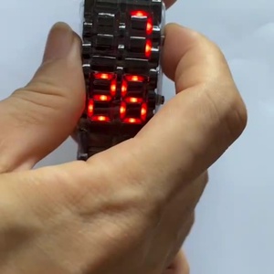 Montre connectée pour homme avec affichage numérique personnalisé, bracelet ultra masculin, montre rétro unique pour homme - Product Image 2