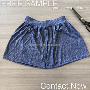 Minifalda Sexy de Mezclilla con Pliegues Laterales para Mujer, sin Bragas, Corta, Deportiva, de Punto, para Chicas Atractivas, Micro Mini con Cinturón - Product Image 2