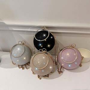 Bolso de Mano de Noche Portátil Personalizado Plateado Completamente Adornado con Cristales, Bolso de Mano Elegante y Moderno para Mujer, Mini - Product Image 1