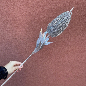 Flores de imitación de plástico plateado realista para decoraciones de mesa Eventos de fiesta de boda y proyectos florales de bricolaje - Product Image 2