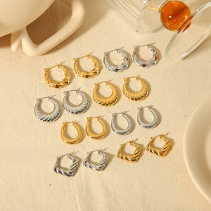 Aros de Oro de 18K y Acero Inoxidable con Diseño Geométrico de Rayas, Unisex, para Uso Diario - Product Image 2