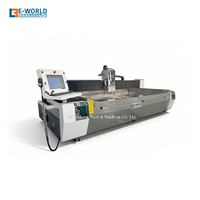 Machine de fraisage CNC multifonction pour verre, idéale pour la fabrication de portes sans cadre, d'écrans de douche et de verre marin, avec fonctions de perçage, fraisage et polissage des bords.