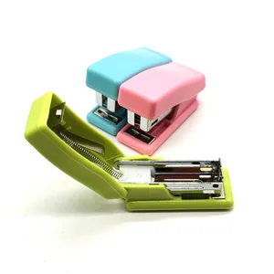 Mini Draagbare Kleurrijke Handleiding Nietmachine Kantoor School Nietmachines Voor Side Grens