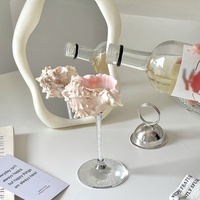 Verre à vin en porcelaine fine en forme de coquille de conque, haut de gamme, cadeau de mariage, design moderne et minimaliste, accepte l'impression de logo